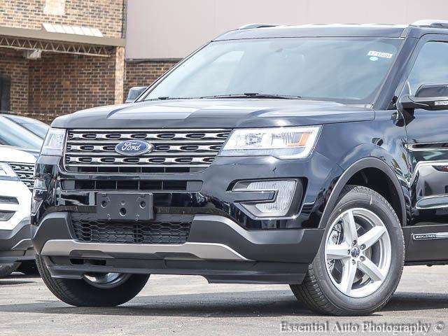 Ford Explorer 2017 photo 1